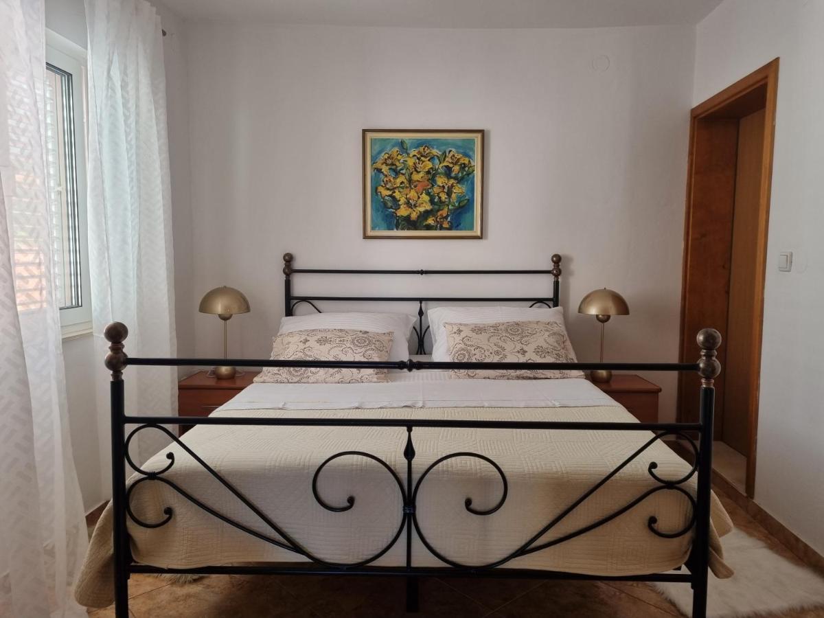 Holiday Apartment 1 Оребич Экстерьер фото