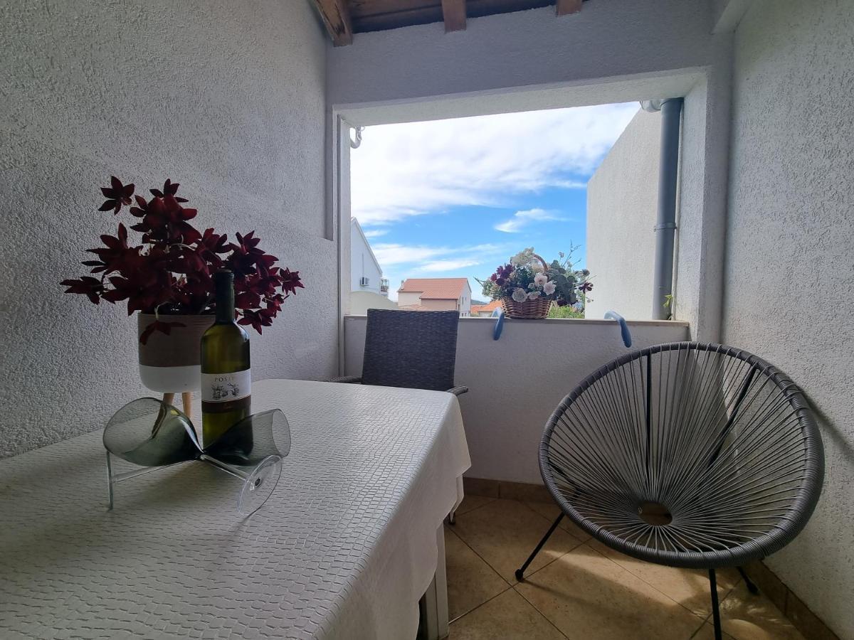 Holiday Apartment 1 Оребич Экстерьер фото