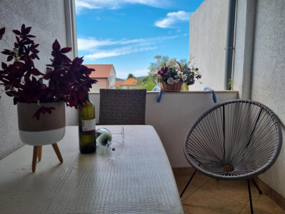 Holiday Apartment 1 Оребич Экстерьер фото
